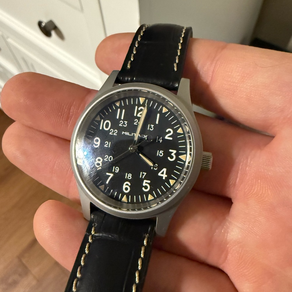 Militado Men's Black and Tan Field Watch with sweeping seconds
